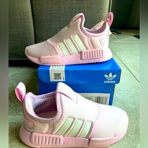 Adidas toddler sneakers